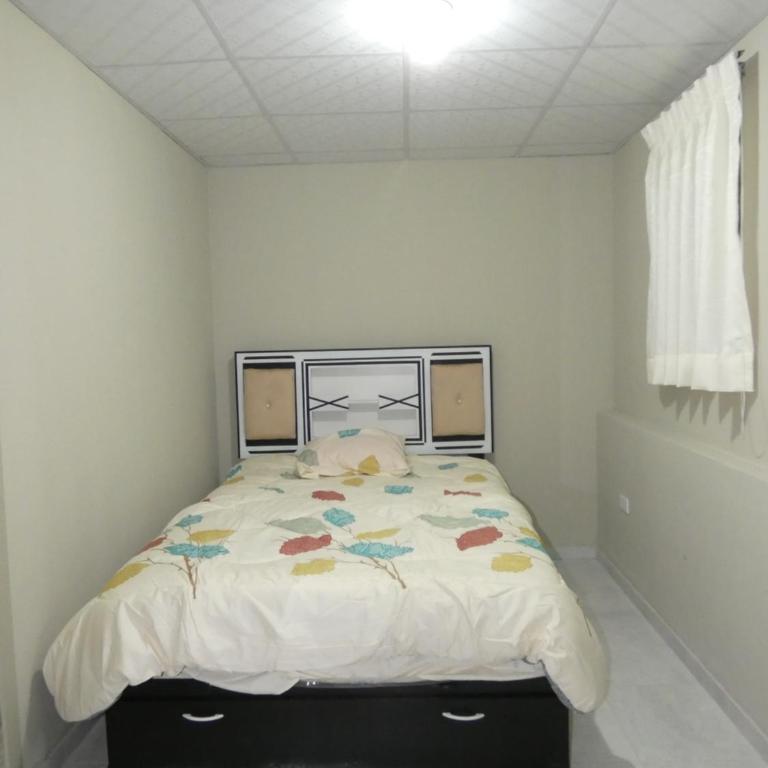 Huayo Wasi II - Double Room with Shared Bathroom - 2