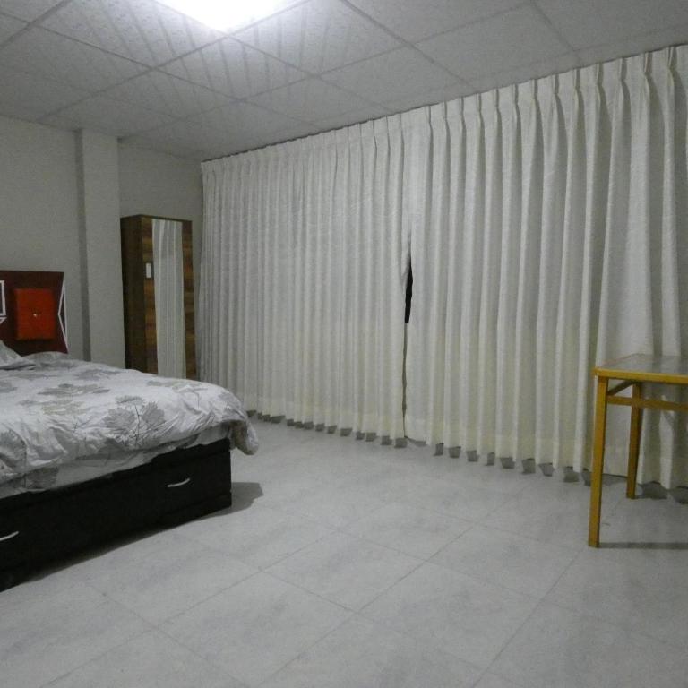 Huayo Wasi II - Double Room with Shared Bathroom - 2
