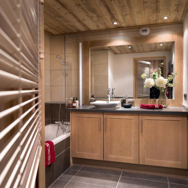 CGH Résidence Boutique Les Chalets de Léana - Appartement 2 Chambres avec Accès au Spa (6 Adultes) - 7