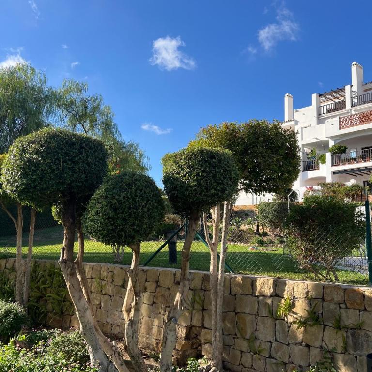 Finca San Antonio Two Bedroom apartment with swimming pool - Apartamento Deluxe de 2 dormitorios con vistas al jardín - 28