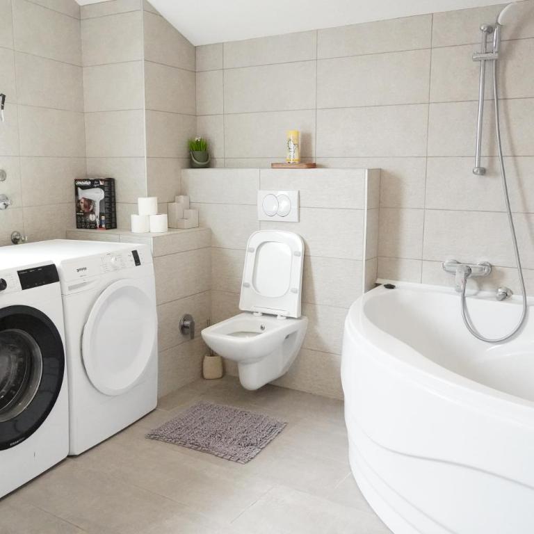 Panorama comfort Apartment Sarajevo - FREE parking - Three-Bedroom Apartment - 19