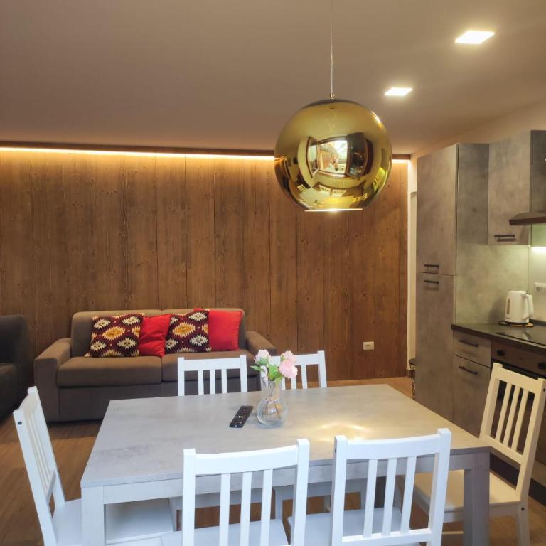Chalet 5 Laghi / LuxApt / Town Centre - Casa Vacanze - 2