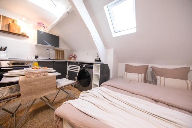 Comfort and Video Projector Close to Downtown - Appartamento con 2 Camere da Letto - 25