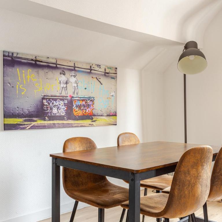 Banksy centre-ville, place de l'étoile - One-Bedroom Apartment - 21