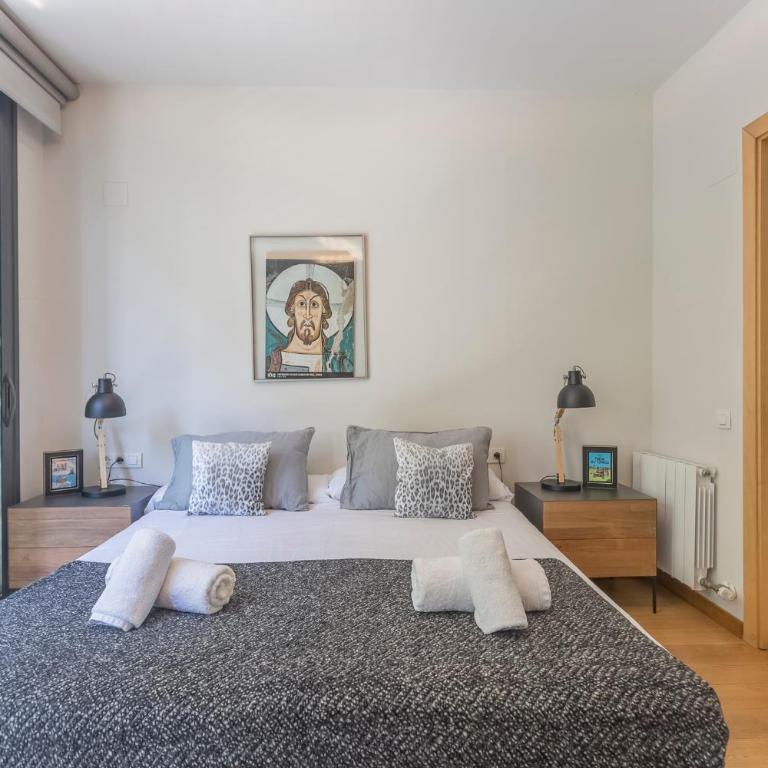 Apartments with Shared Rooftop Pool & Terrace in Barcelona - Apartment mit 3 Schlafzimmern und Balkon - 31