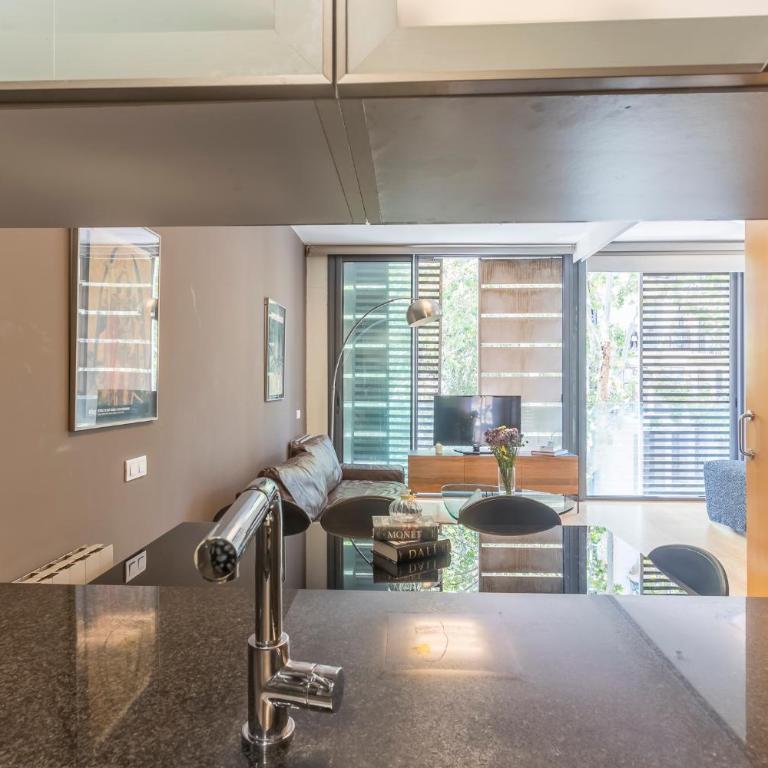 Apartments with Shared Rooftop Pool & Terrace in Barcelona - Apartment mit 3 Schlafzimmern und Balkon - 38