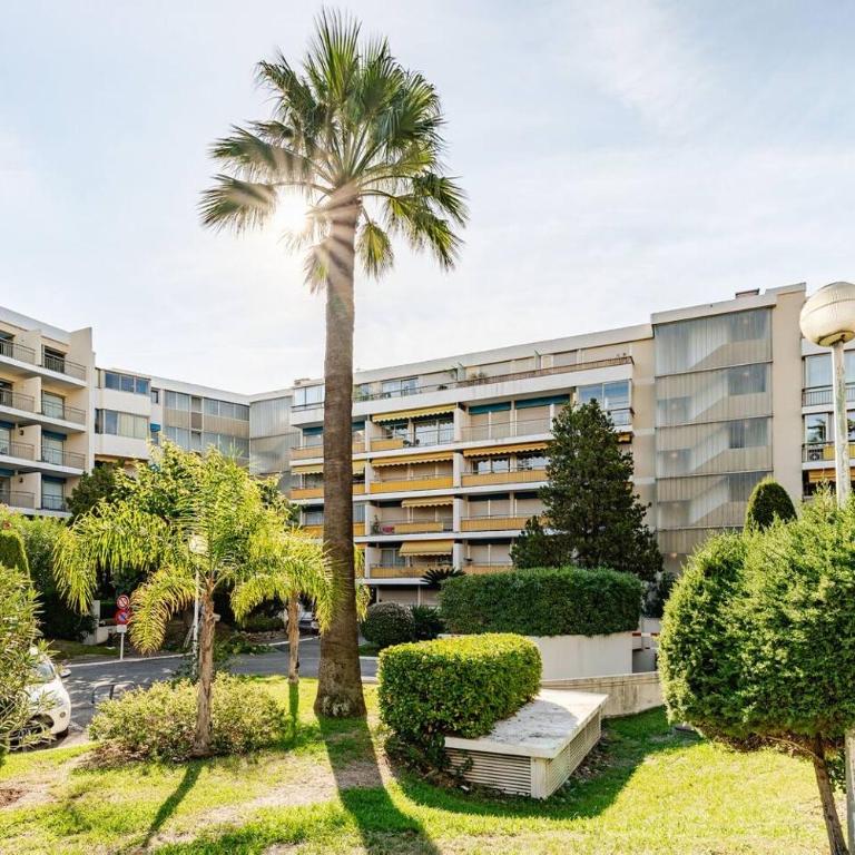 Luxury Apartment with Sea View and Private Beach Access - Appartement 1 Chambre - 21