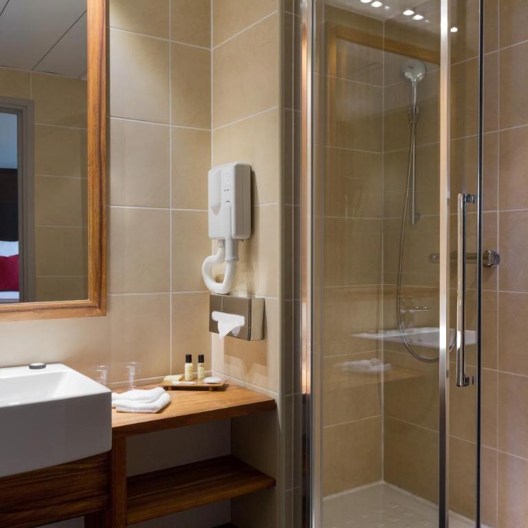 Abbaye des Capucins Spa & Resort - Chambre Double ou Lits Jumeaux Privilège avec Canapé-Lit - 5