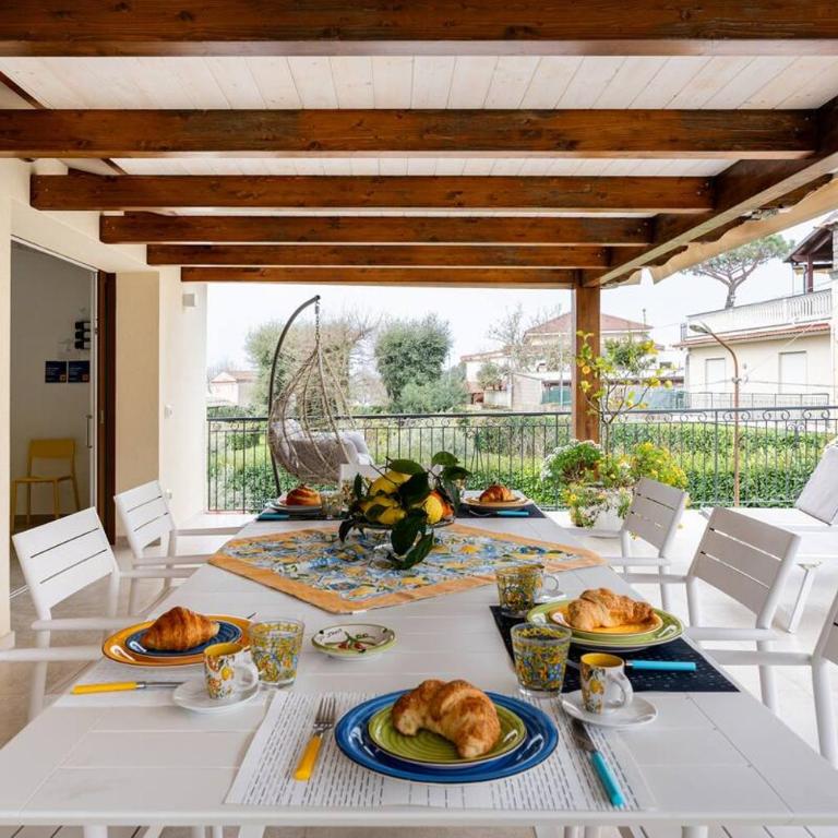 OrangeSun Holiday Home x12 with parking - Casa con 5 Camere da Letto - 1