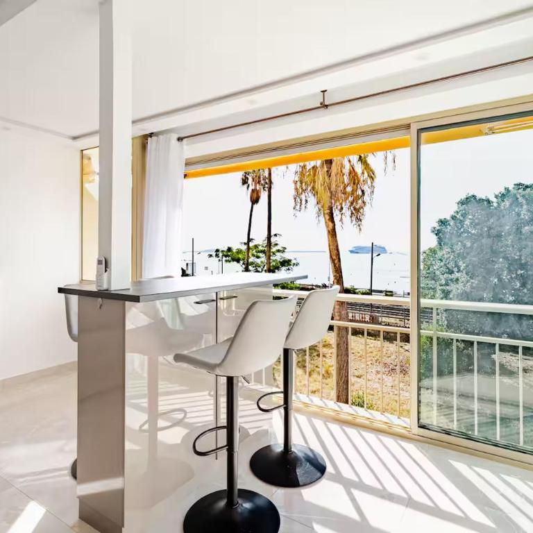 Luxury Apartment with Sea View and Private Beach Access - Appartement 1 Chambre - 5