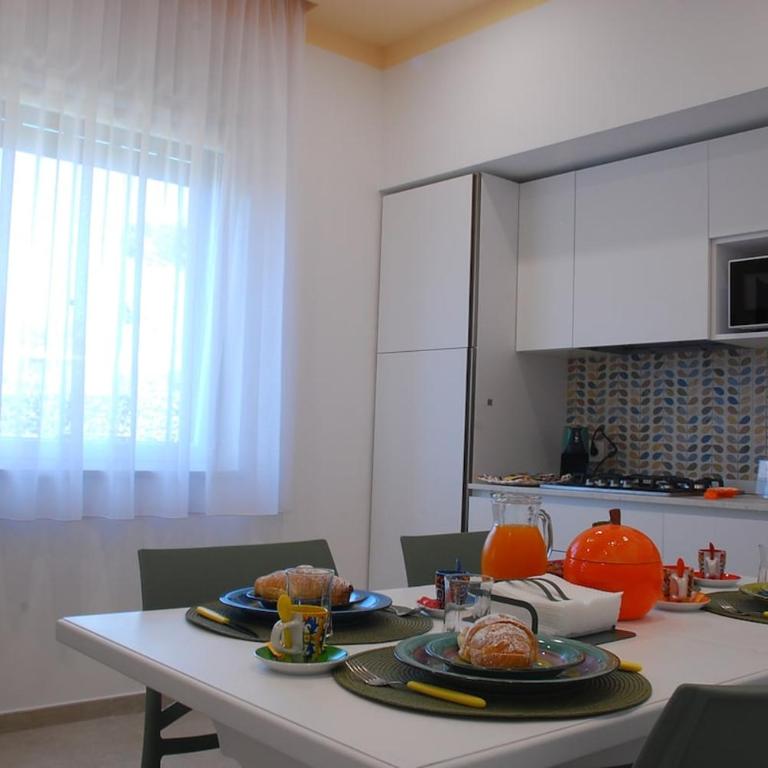 OrangeSun Holiday Home x12 with parking - Casa con 5 Camere da Letto - 6
