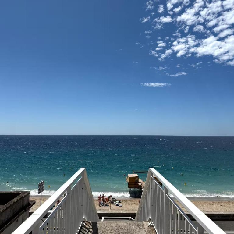 Luxury Apartment with Sea View and Private Beach Access - Appartement 1 Chambre - 19