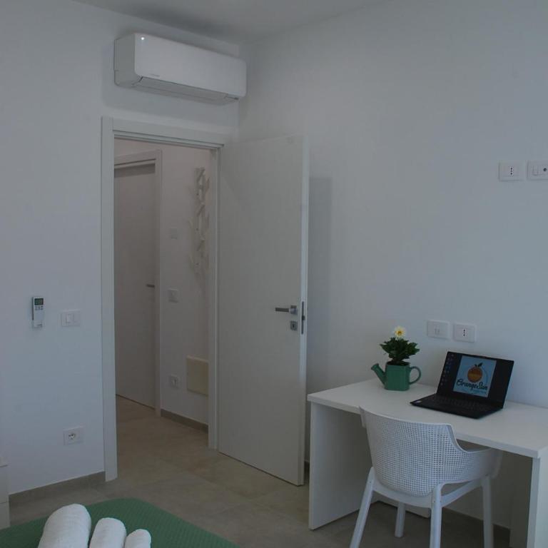 OrangeSun Holiday Home x12 with parking - Casa con 5 Camere da Letto - 48