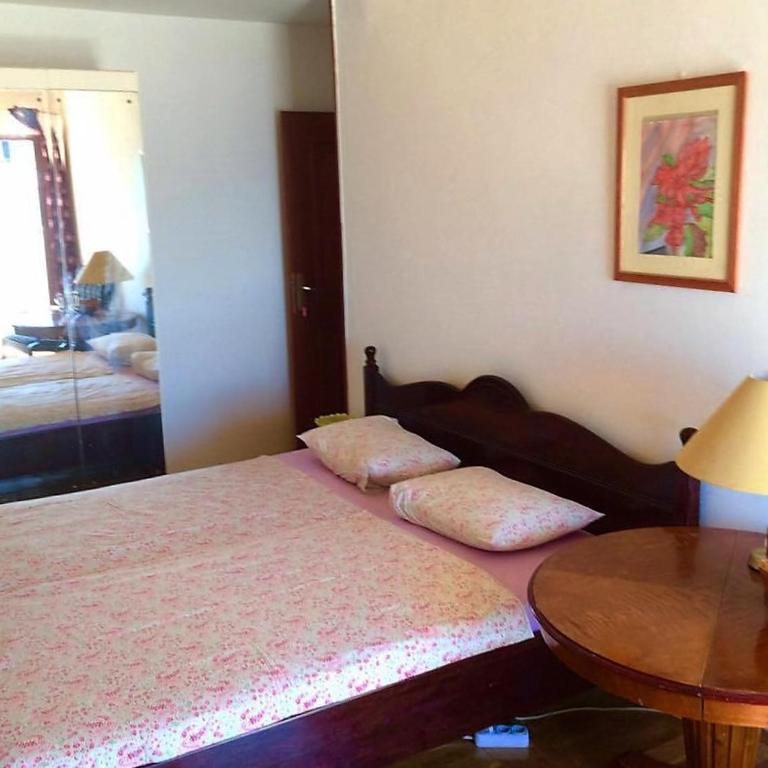 Guest House Vila Eli - Trokrevetna Soba sa Zajedničkim Kupatilom i Pogledom na More - 6