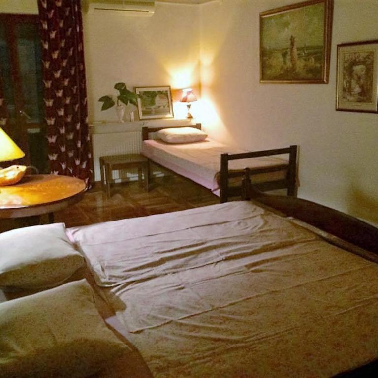 Guest House Vila Eli - Trokrevetna Soba sa Zajedničkim Kupatilom i Pogledom na More - 8
