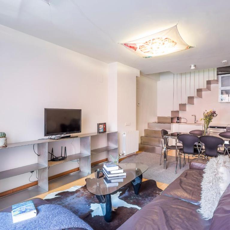 Apartments with Shared Rooftop Pool & Terrace in Barcelona - Apartment mit Terrasse - 34