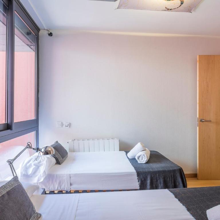 Apartments with Shared Rooftop Pool & Terrace in Barcelona - Apartment mit Terrasse - 13