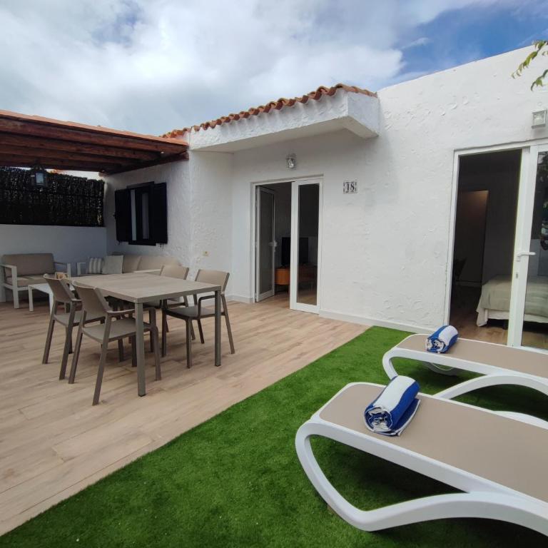Bungalow con jardín privado junto al Yumbo - Bungalow Superior - 48