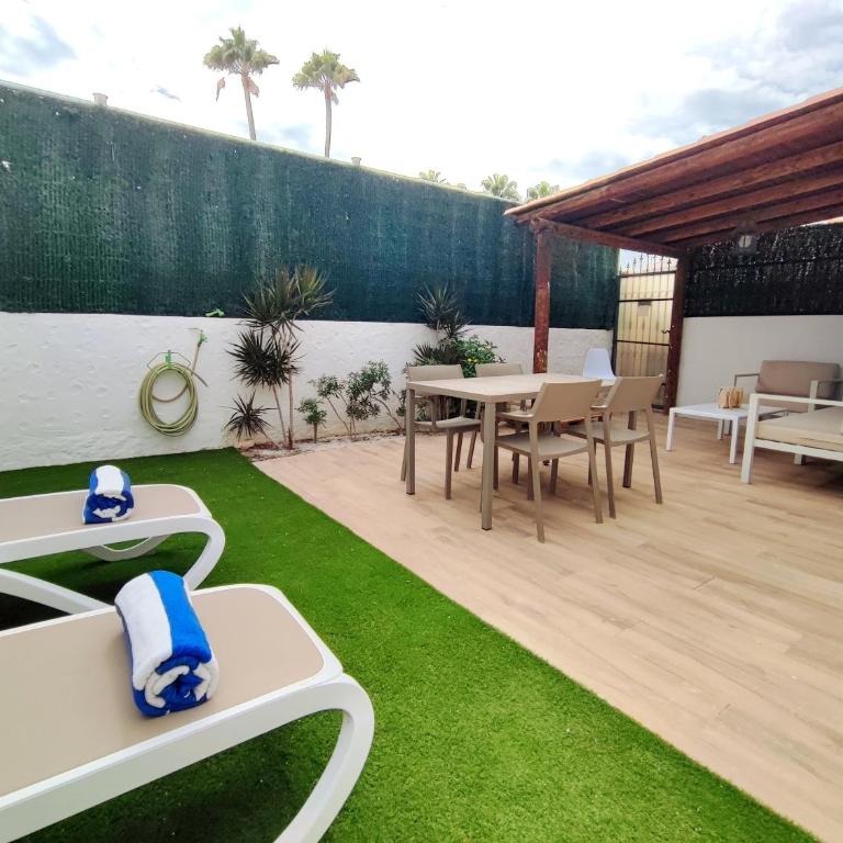 Bungalow con jardín privado junto al Yumbo - Bungalow Superior - 47