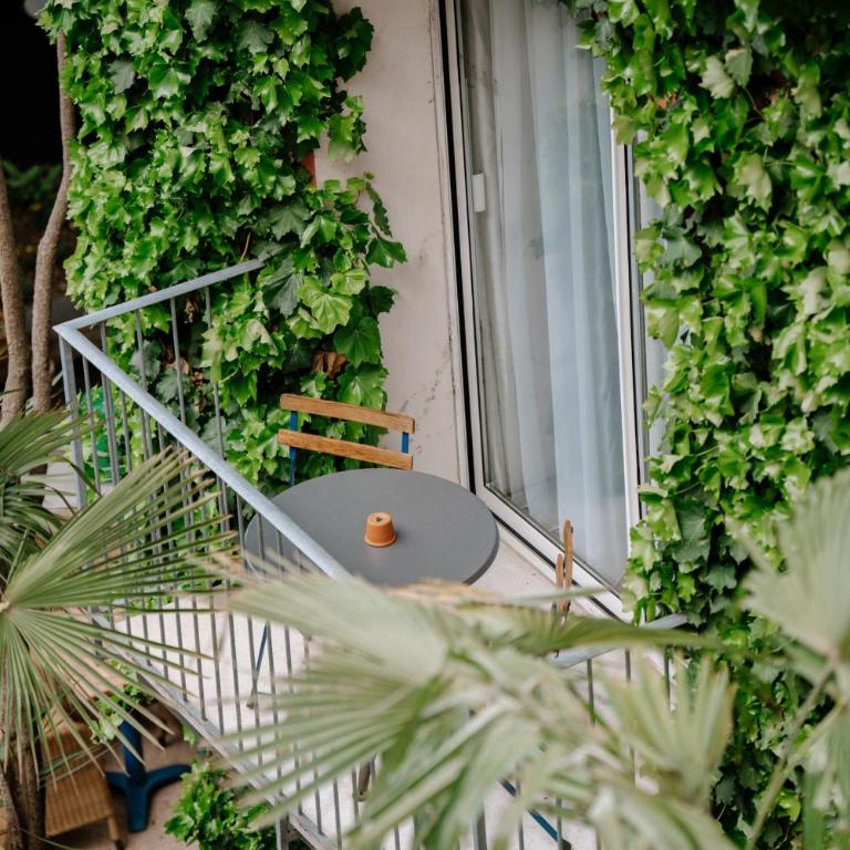 Villa Miravalle - Boutique Hotel - Superior Double or Twin Room - 6