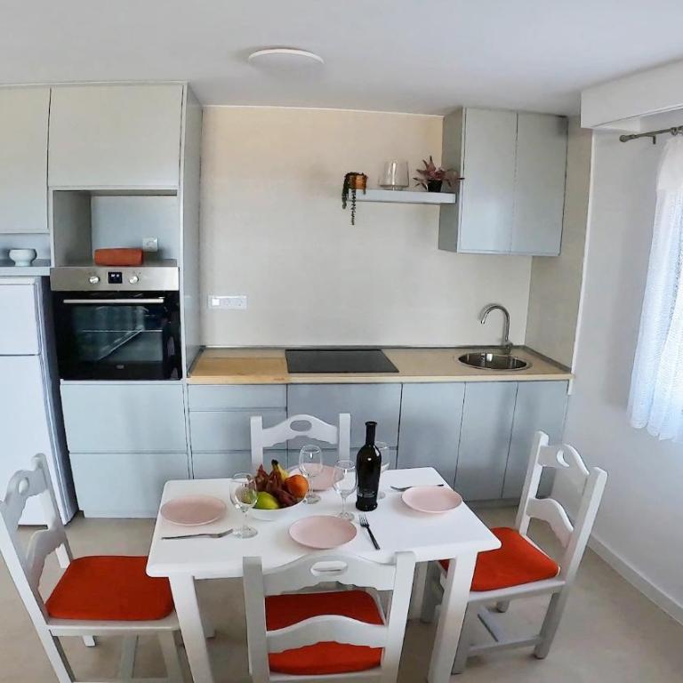 Apartamento, Arena, Primera linea Mar, sea views - One-Bedroom Apartment - 12