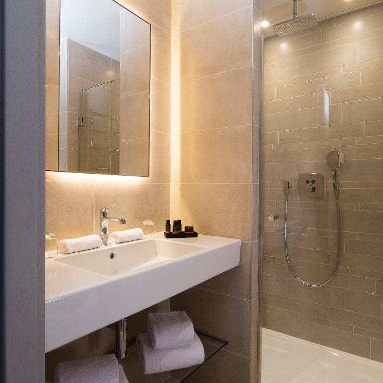 Hotel Le 10 BIS - Habitación Doble Prestige - 1