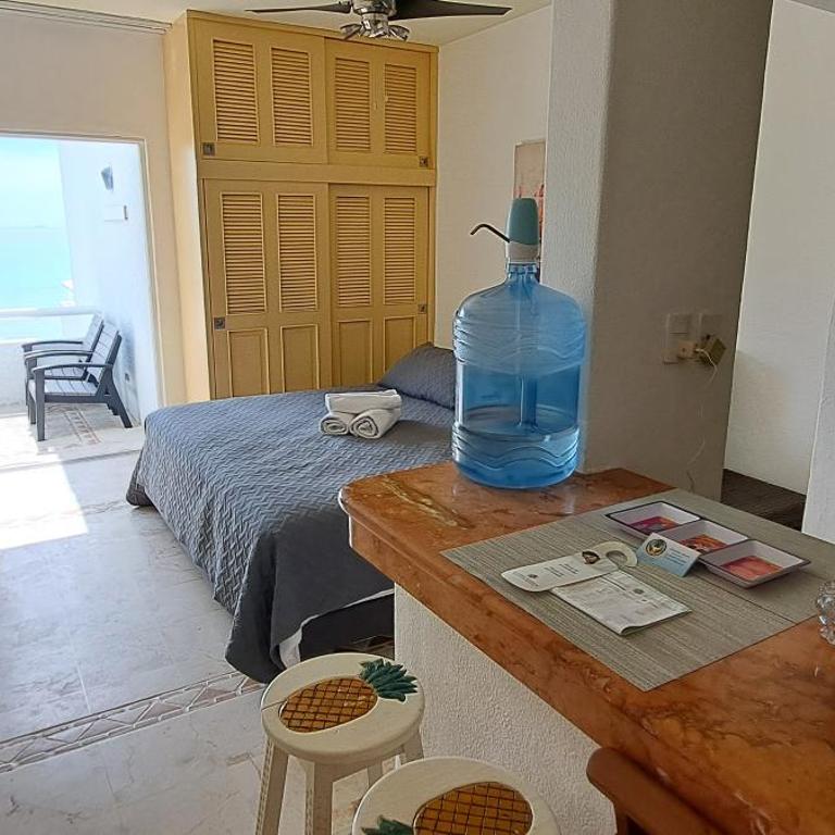 SUNSET FISHERMEN BEACH & SPA RESORT-Optional All Inclusive- 3 UNITS CHOICE-ROOM - 344A Ocean view with terrace- ROOM 344B No terrace, View from window to park - STUDIO 344C Ocean View Studio for 2- Playacar Beach, Phase 1-NO ELEVATOR! - Estudio con balcón - 7