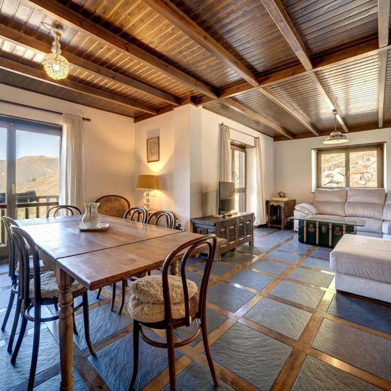 Eth Floc - Dúplex con trasslado gratuito a pistas - Three-Bedroom Apartment - 1