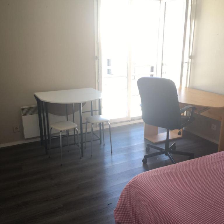 Escala Tolosa - Studio - Split Level - 10