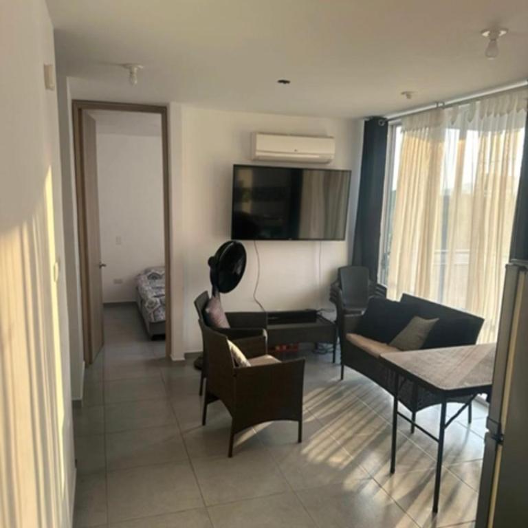 Condomio Alicante Ricaurte - Apartamento de 3 dormitorios - 8