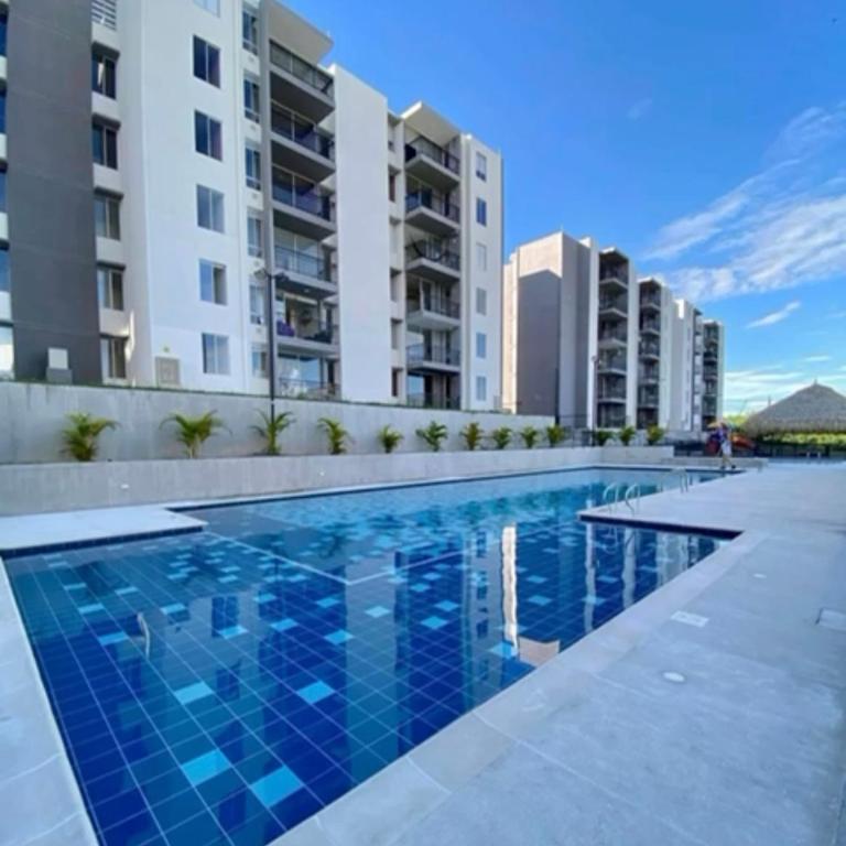 Condomio Alicante Ricaurte - Apartamento de 3 dormitorios - 1