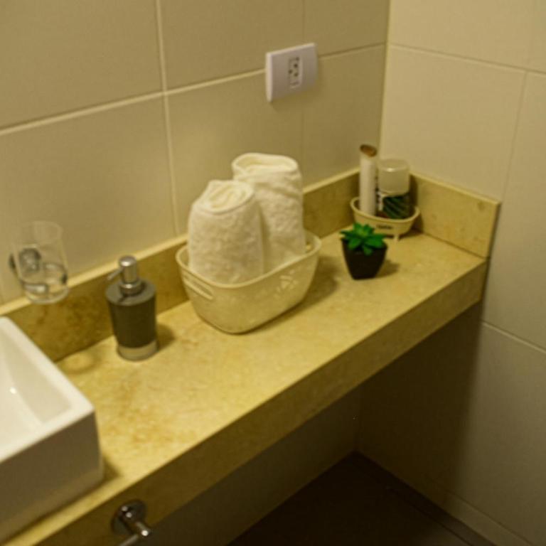 Departamentos Modernos en Edificio ZOE Barrio Norte Tuc- Ideal para Parejas - One-Bedroom Apartment - 9