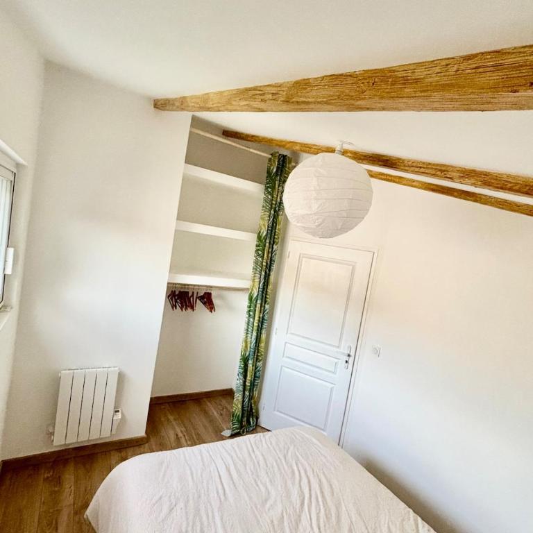 Nana Bloo - Two-Bedroom House - 25