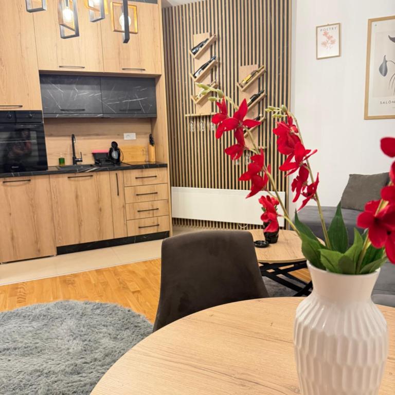 Prestige Forest Resort Zlatibor Wellness & Spa - Deluxe One-Bedroom Apartment - 12