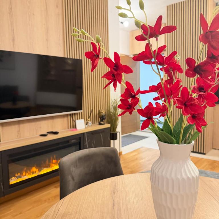 Prestige Forest Resort Zlatibor Wellness & Spa - Deluxe One-Bedroom Apartment - 10