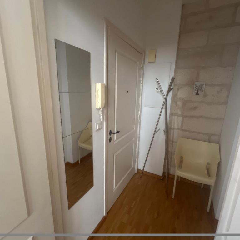Yani - Grand studio intra-muros cadre exceptionnel - One-Bedroom Apartment - 9