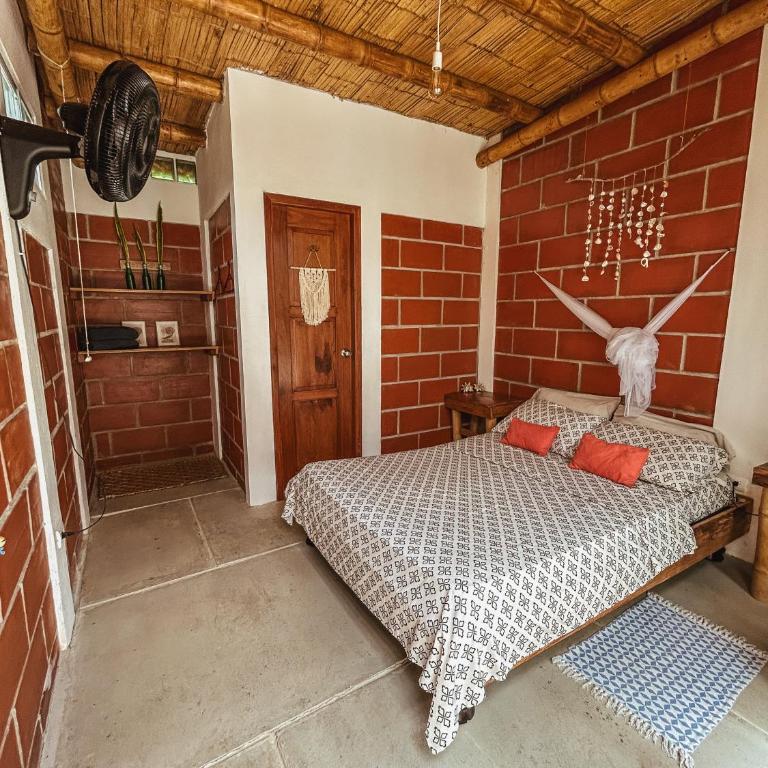 Free Spirit Ecuador, Puerto Engabao - Habitación Doble con baño privado - 2