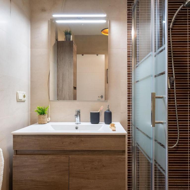 Apartamento en Reyes Católicos - Apartamento de 1 dormitorio - 16