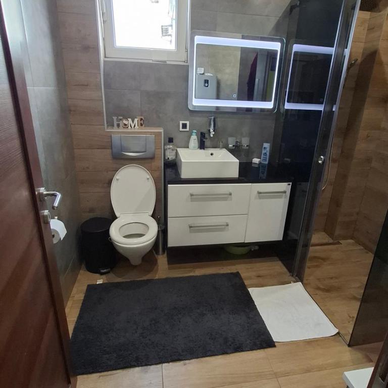 Apartman Laki-M - Three-Bedroom Apartment - 6