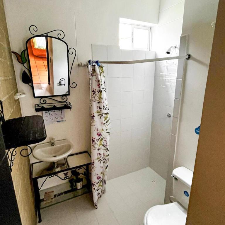Casa Vacacional en San Jerónimo, Antioquia - Three-Bedroom House - 3