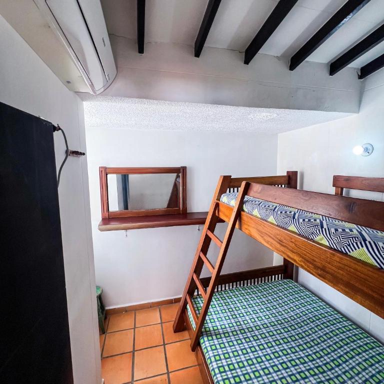 Casa Vacacional en San Jerónimo, Antioquia - Three-Bedroom House - 5