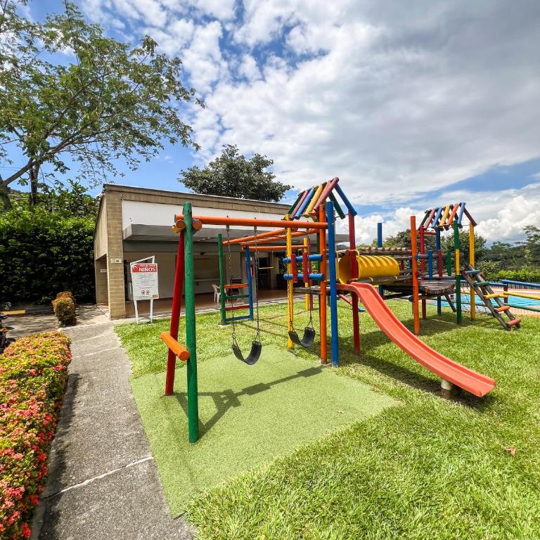 Casa Vacacional en San Jerónimo, Antioquia - Three-Bedroom House - 17
