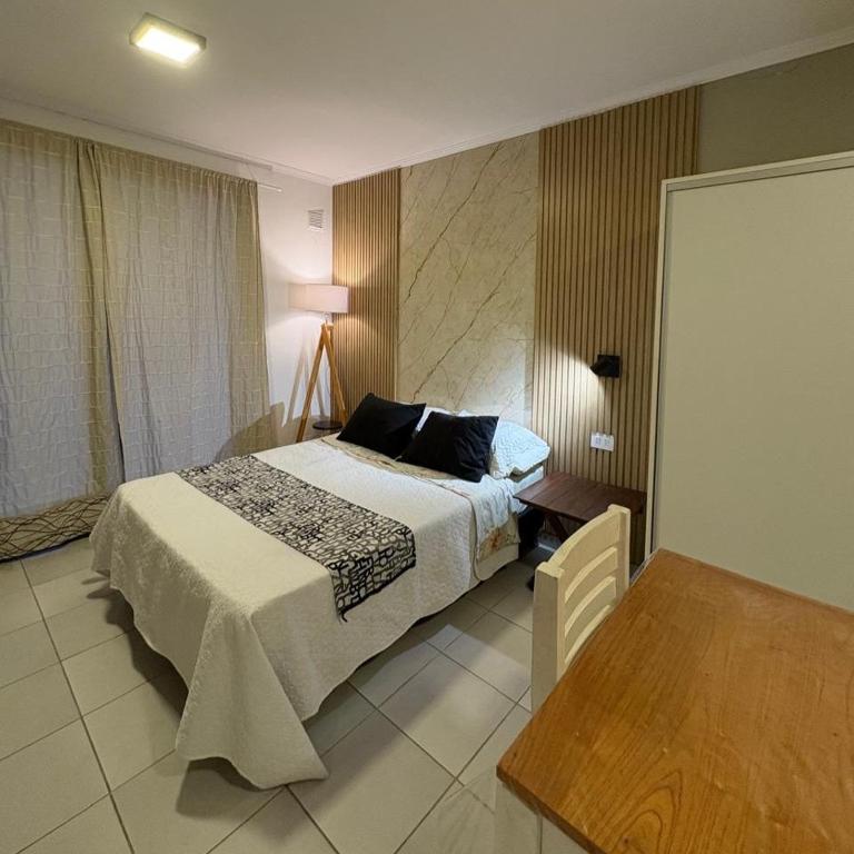 Paraná Suite Alem - One-Bedroom Apartment - 1