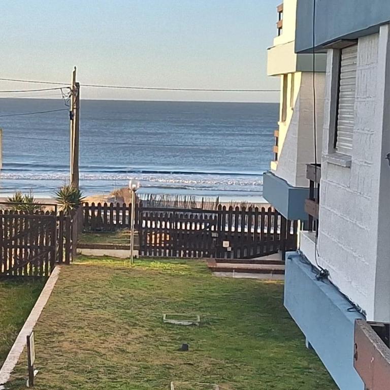 Gesell 2 frente al mar - One-Bedroom Apartment - 1