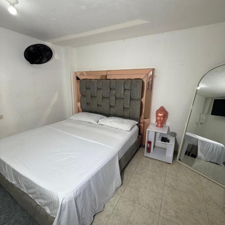 Oxford House - Habitación Doble Estándar con baño compartido - 21