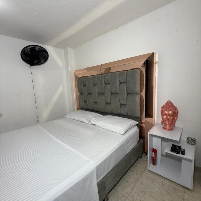 Oxford House - Habitación Doble Estándar con baño compartido - 2