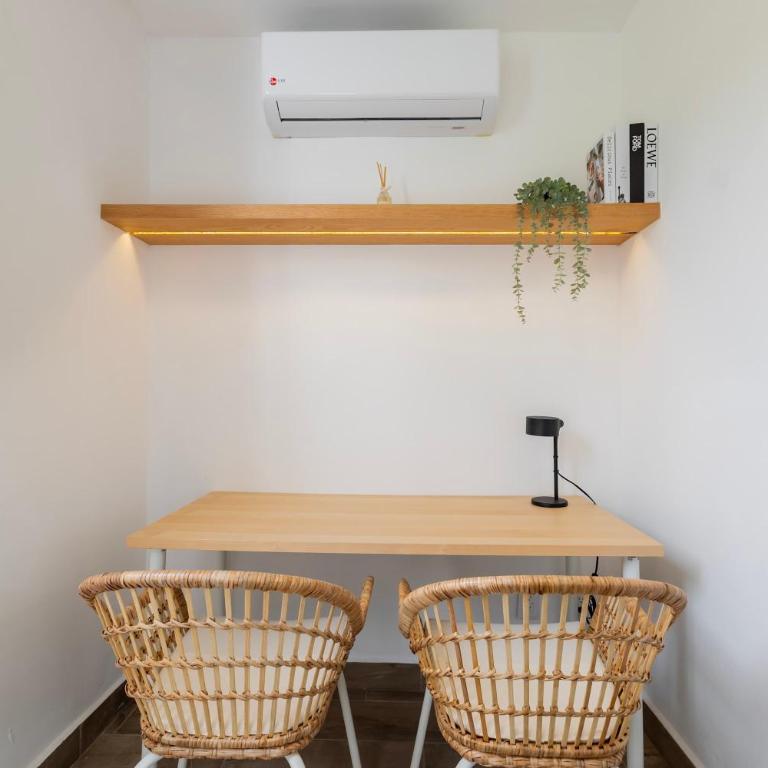 AC Studio Near Nightlife and Beach - Apartamento - 33