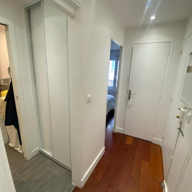 Montmartre village - Chambre Double avec Salle de Bains Privative Extérieure - 8