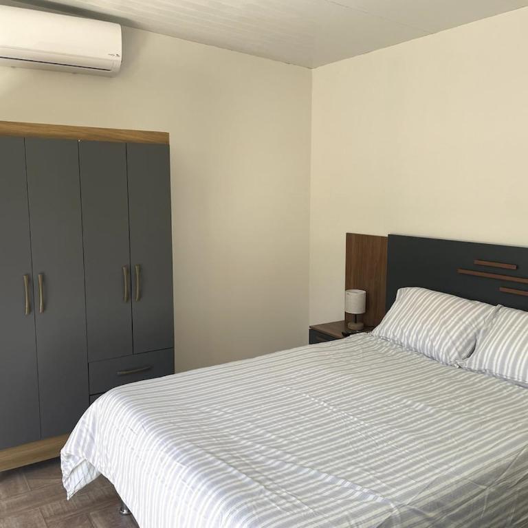 Colinas House - One-Bedroom Apartment - 3