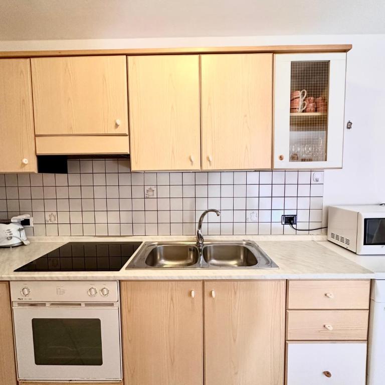 Villa Rosa - Appartamento con 2 Camere da Letto - 3